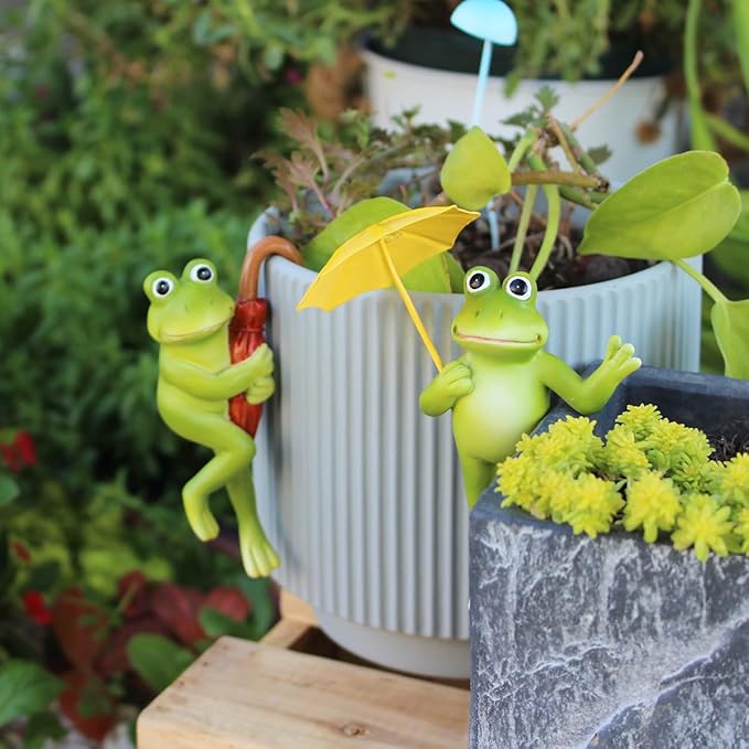 Set of 2 Funny Frog Statues Outdoor Flower Pot Hugger, Resin Hanging Frog - Image 4