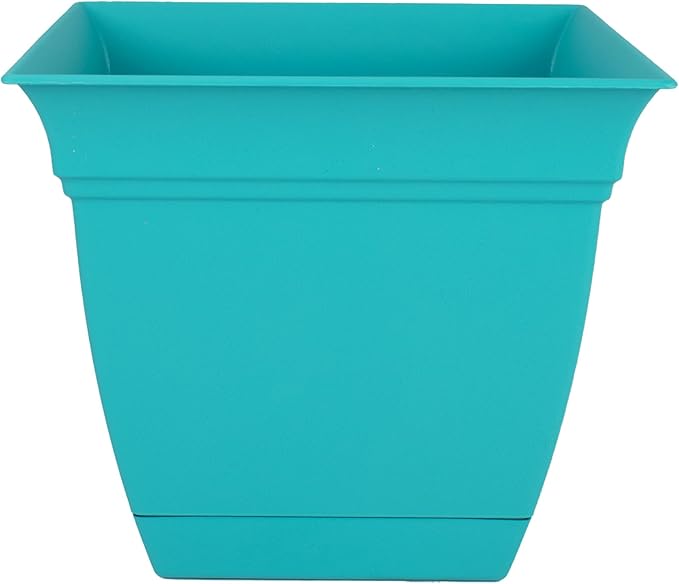 The HC Companies Eclipse Square Plastic Planter w/Attached Saucer by TheHCCompanies