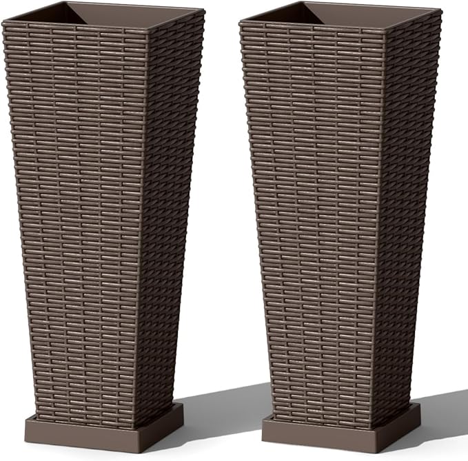 Greesum Set of 2 Tall Plastic Planters by BuynowfromGreesum