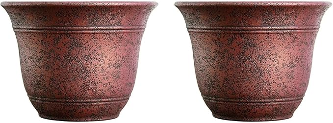 The HC Companies Sierra Round Self-Watering Pot by TheHCCompanies
