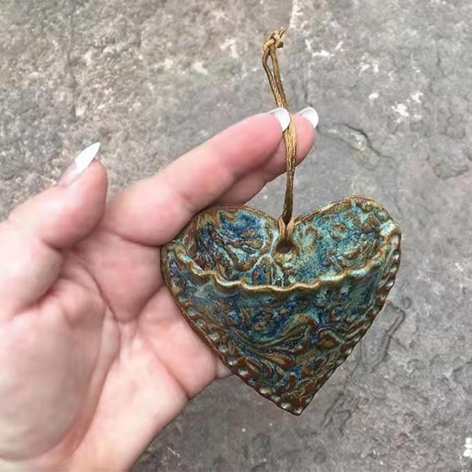 Retro Heart Shaped Plant Pots, Indoor Vertical Wall Hanging Garden Small Plant - Image 4