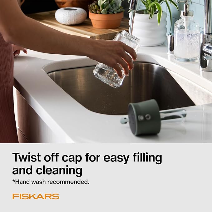 Fiskars 2-in-1 Mist & Pour Watering Carafe, Glass Plant Mister - Image 7