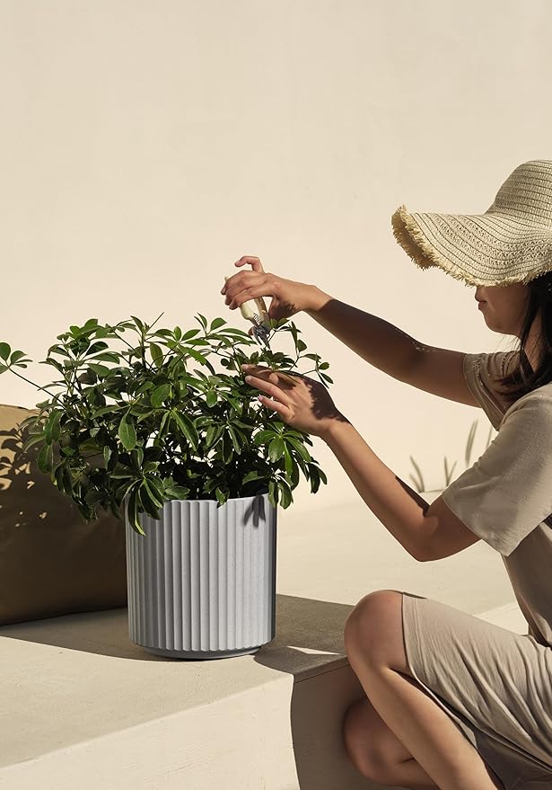 Veradek Demi Series Round Planter - Image 5