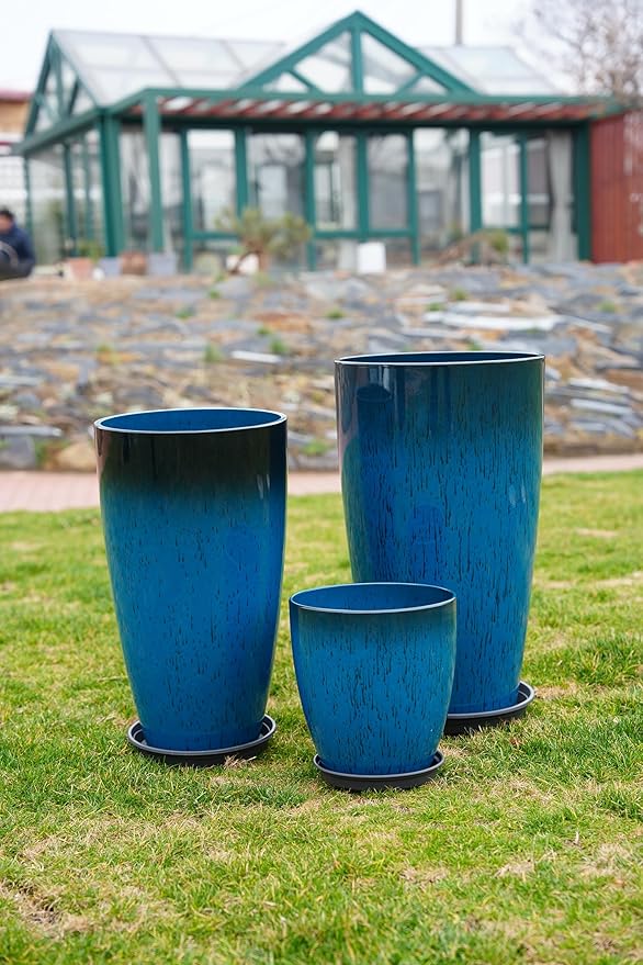 24, 11 Inch Large Plastic Planters - Image 6