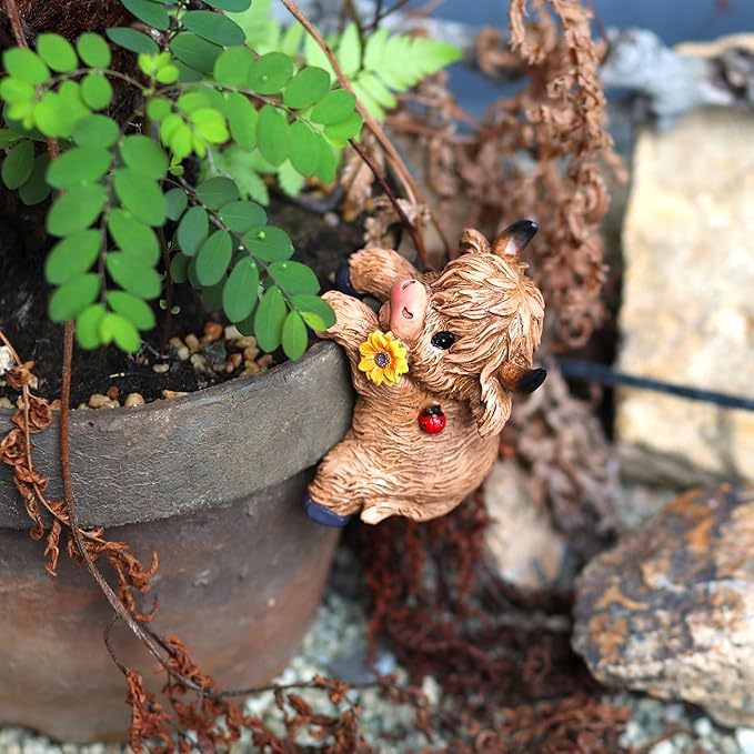 CXYCzsbjCute Rock Climbing Highland Bull Statue Flowerpot Hugging Device - Image 5