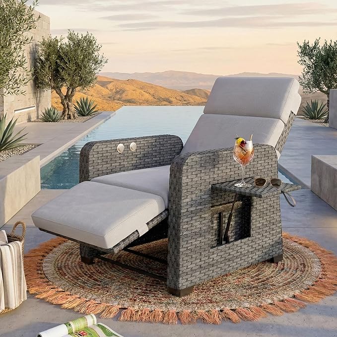 WACASA Outdoor Recliner Chair by WACASA