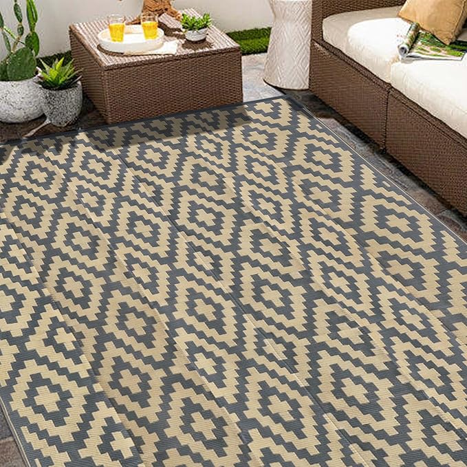 SAND MINE Reversible Mats, Plastic Straw Rug, Modern Area Rug, Large Floor Mat by SANDMIND