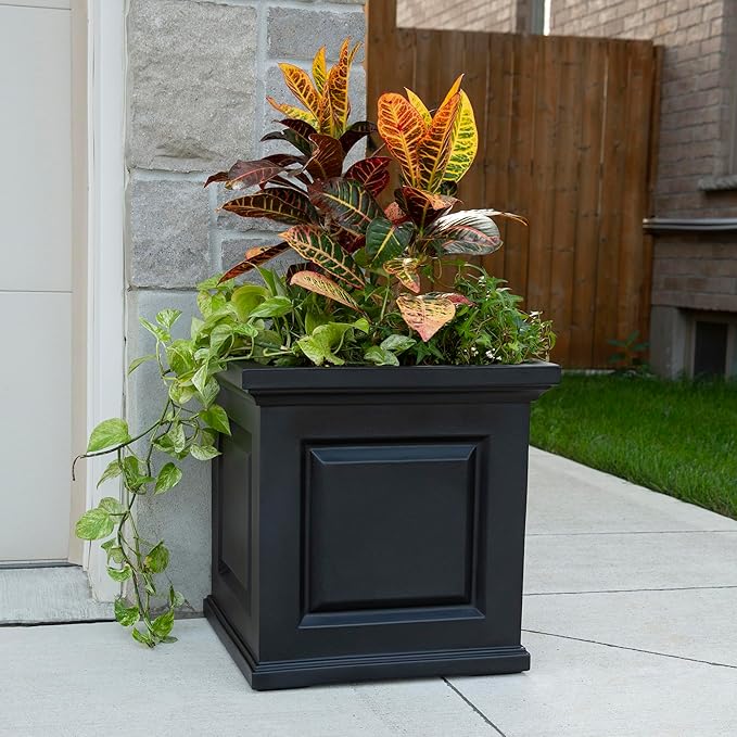 Mayne Nantucket 20-Inch Square Planter – Self-Watering, Weather-Resistant - Image 7