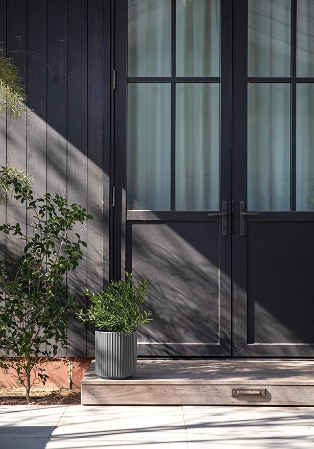 Veradek Demi Series Round Planter - Image 6