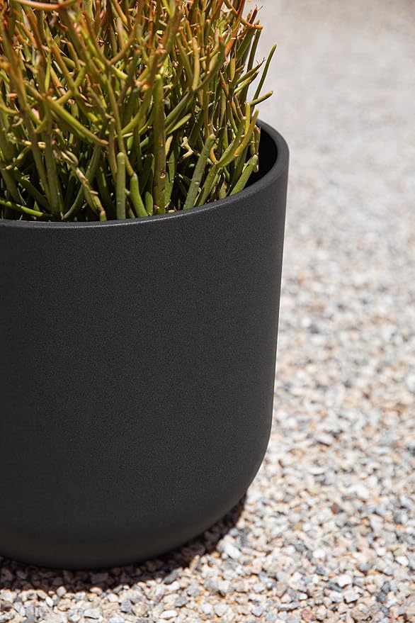Veradek Round Black Plastic Planter Pots - Image 5
