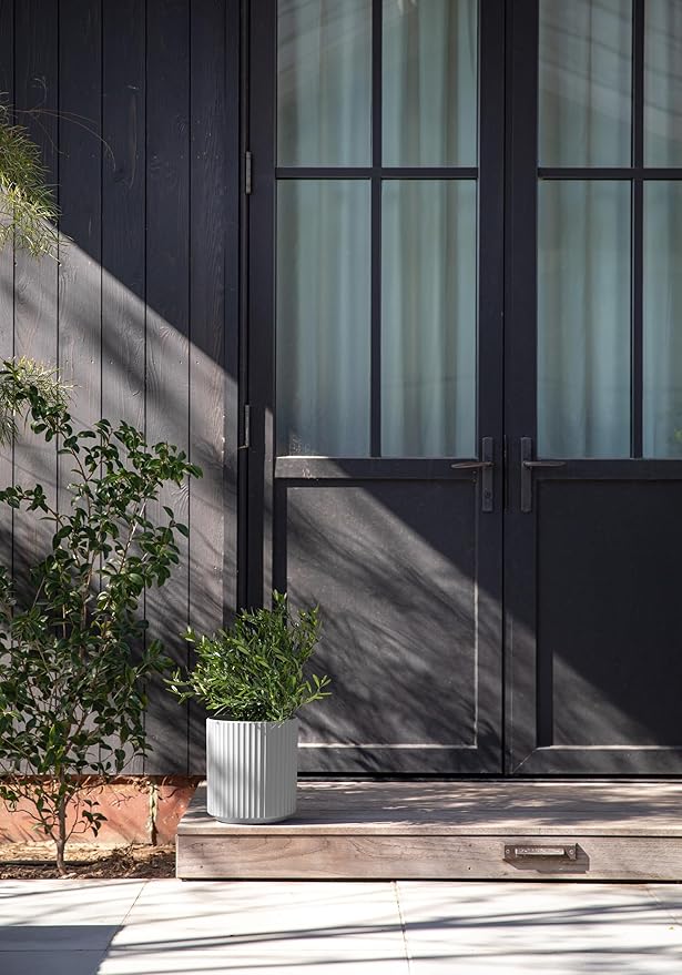 Veradek Demi Series Round Planter - Image 6
