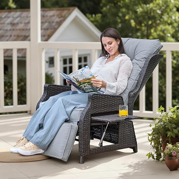 Outdoor Indoor Wicker Recliner - Image 7