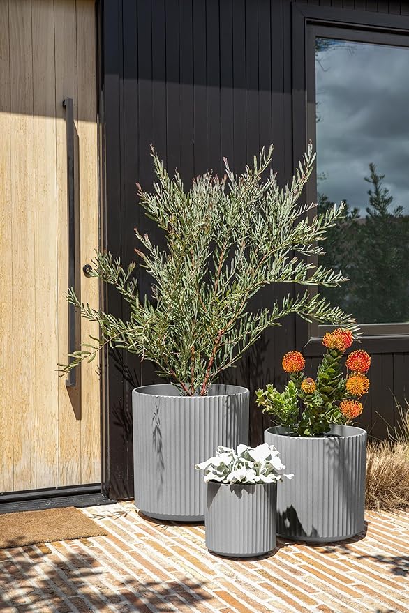 Veradek Demi Series Set of 3 Round Planters - Image 7