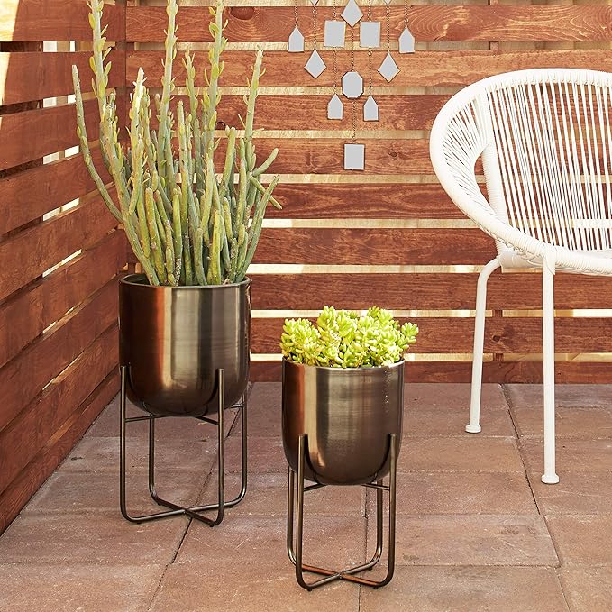 Deco 79 Metal Round Planter - Image 2