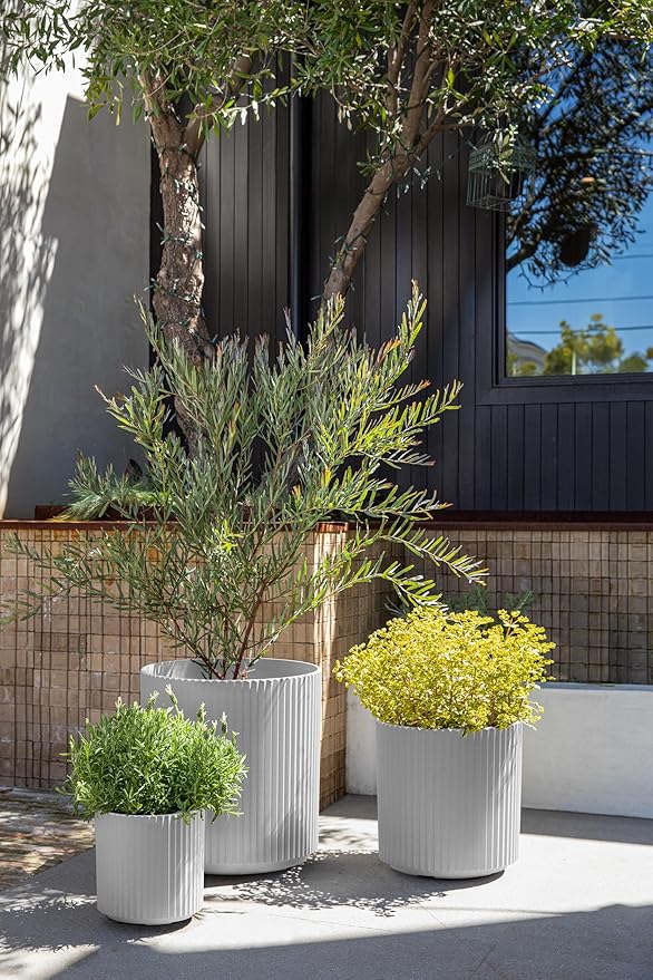 Veradek Demi Series Set of 3 Round Planters - Image 5