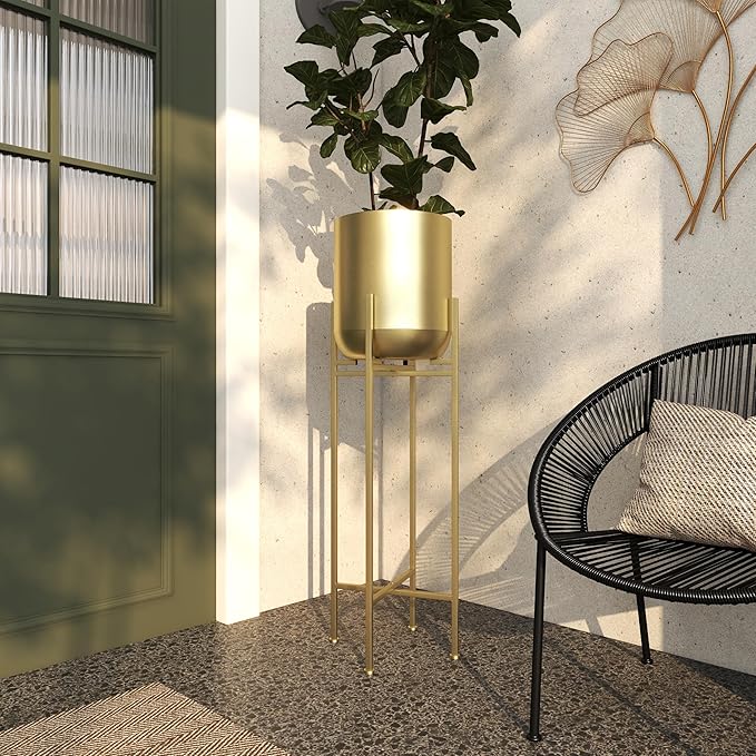 Deco 79 CosmoLiving by Cosmopolitan Modern Metal Round Planter - Image 7