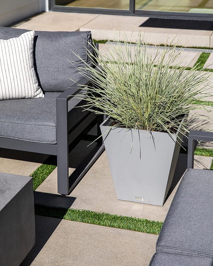 Veradek Pure Series Nobleton Plastic Planter - Image 6